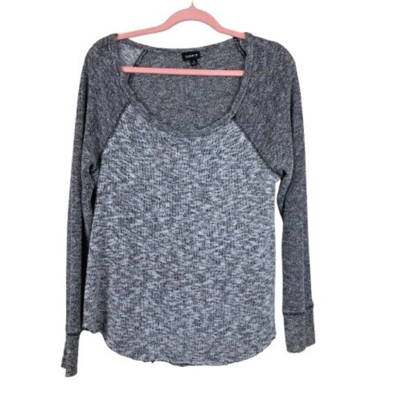 Torrid Lightweight Raw Hem Gray Sweater Size XL Casual - Picture 1 of 5